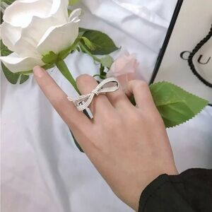 Elegant Silver crystal Bow Ring, adjustable size